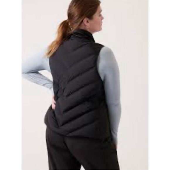 Athleta Inlet Down Black Vest S Zip Up - Picture 2 of 7